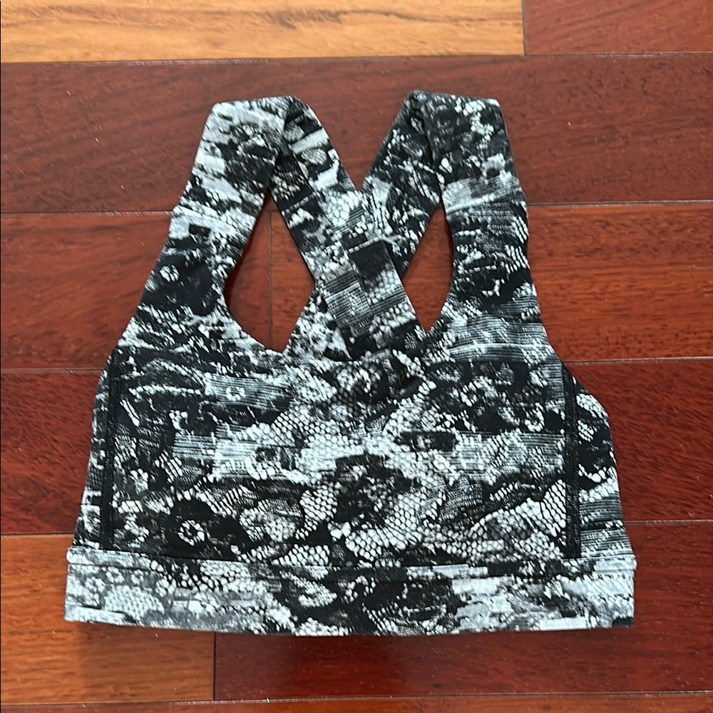Lululemon Black and White Sports Bra